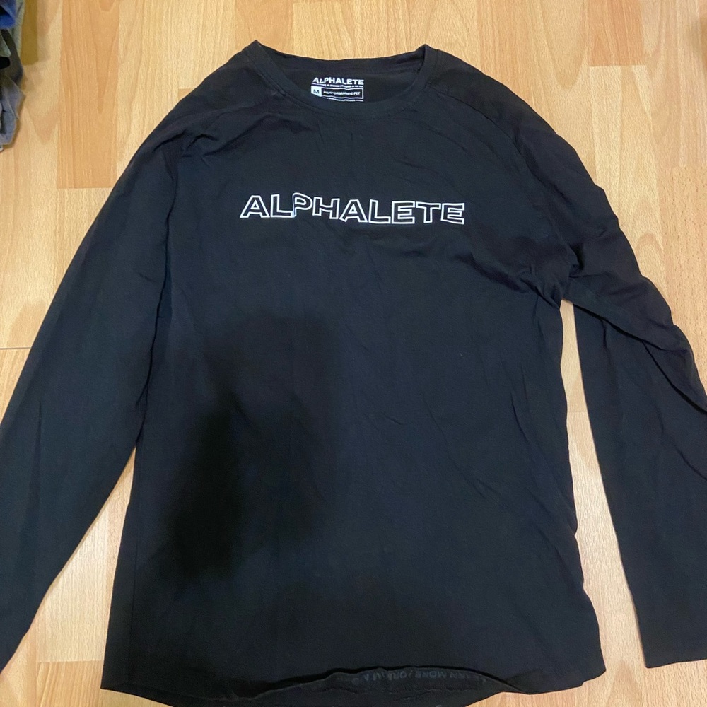 Alphalete classic long sleeve performance tee